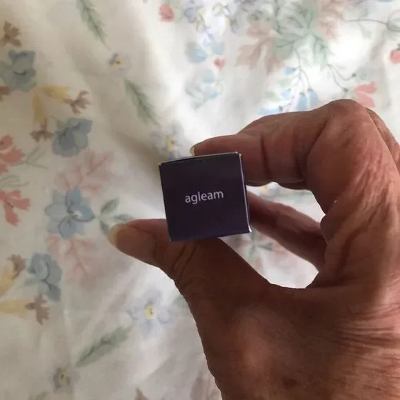 Tarte Shape Tape Glow Wand in Agleam. NIB 6ml - Picture 2 of 6